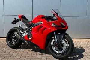 Ducati Panigale V4 (performance)