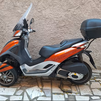 PIAGGIO MP3 YOURBAN 300