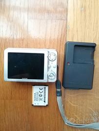 Macchina fotografica Fujifilm FinePix J100