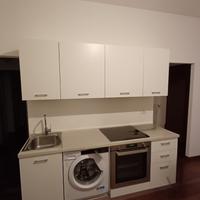 Cucina completa usata con elettrodomestici