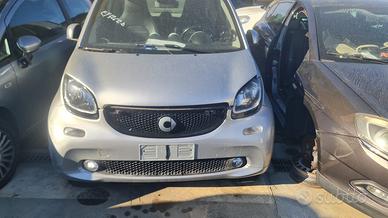 Ricambi smart 2016 cofano paraurti anteriore trave