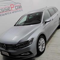 VOLKSWAGEN Passat Variant 1.6 TDI SCR DSG Busine