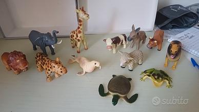 Lotto di 12 animali in plastica morbida