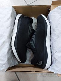 Topo Athletic Magnifly 