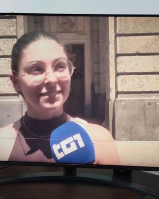 televisore Smart TV LG 49" 4K NanoCell - con riga