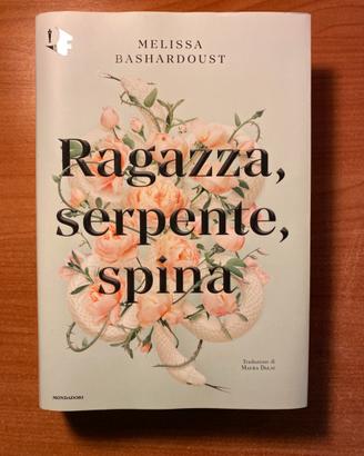 Libro Ragazza, serpente, spina