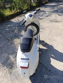 Vespa 50 special 