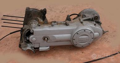 Piaggio Liberty 50 cc. 4 C28  gruppo trasmissione