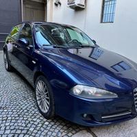 Alfa Romeo 147 1.9 JTD - CERCHI 17''