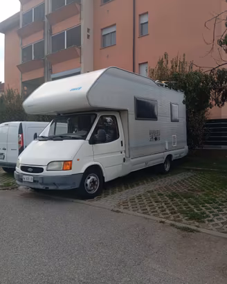 CAMPER RIMOR-FORD 2.5 D  Anno 1998 Km.