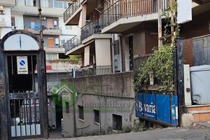 Deposito Via Giuseppe de Felice BATTIATI