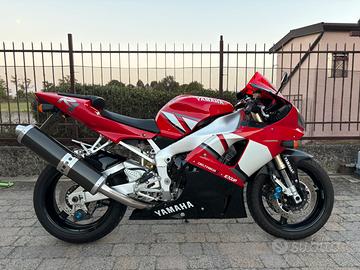 Yamaha R1