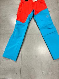 Giaccone e pantaloni