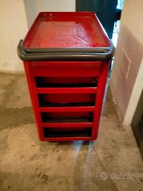 carrello porta attrezzi 