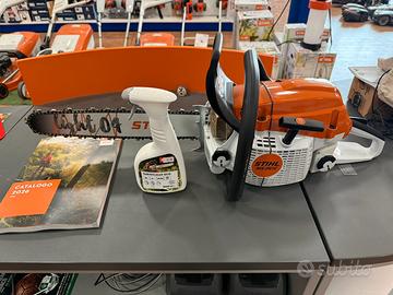 Motosega Stihl MS 261 C con omaggio