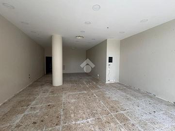 NEGOZIO A BELLARIA-IGEA MARINA