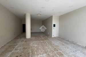 NEGOZIO A BELLARIA-IGEA MARINA