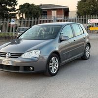 VOLKSWAGEN golf 5 1.6 bezina 