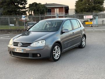 VOLKSWAGEN golf 5 1.6 bezina 