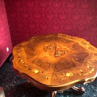 Tavolo da pranzo in legno