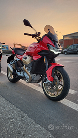 Moto Guzzi V100 Mandello