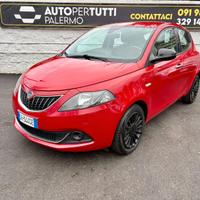LANCIA Y 1.0 Benz/Hybrid Ecochic 99.000 KM!!! 70cv