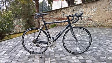 Bici da corsa Cube LTD Series (Alu + carbonio)
