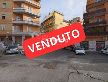 Appartamento a Roma Via Lucio II 3 locali