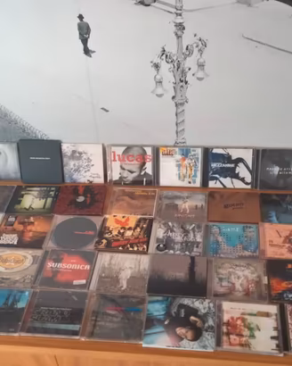 Collezione di  136 CD musicali originali