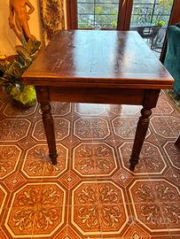 Tavolo da cucina antico allungabile