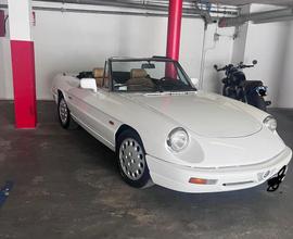 Alfa Romeo Spider 2.0