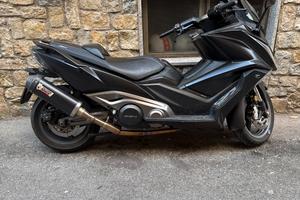 Kymco ak 550