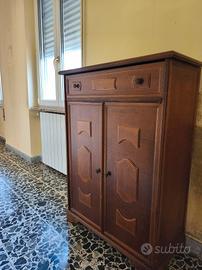 Mobile in legno