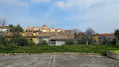 V 2414 MONTE SAN VITO - Porzione di Villino Bifami