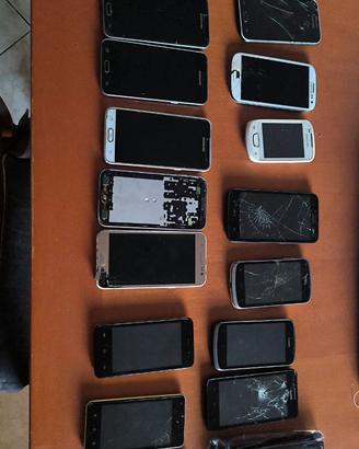 Maxi lotto smartphone ricambi Samsung Huawei Wiko