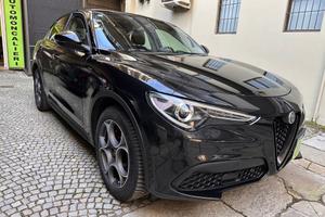 Alfa Romeo Stelvio 2.2 Turbodiesel *PADDLE F1* Q4