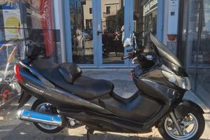 Suzuki Burgman 400 2004