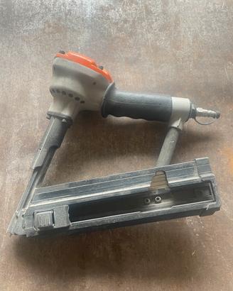 Chiodatrice pneumatica per chiodi Anker