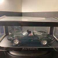 Autoart jaguar xj13 1/18.