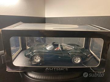 Autoart jaguar xj13 1/18.