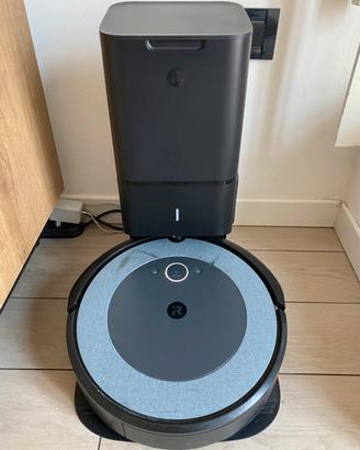 Roomba i3 con colonna aspirante