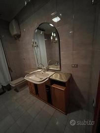 Mobile bagno completo con lavandino