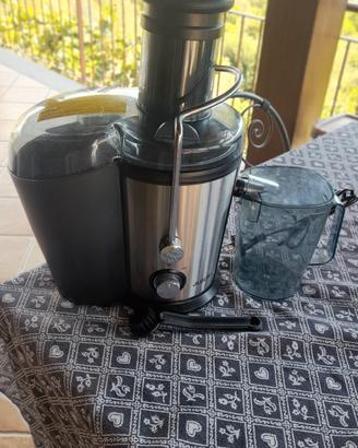 centrufuga "Juilist GS 428 L"   juice extractotĵ