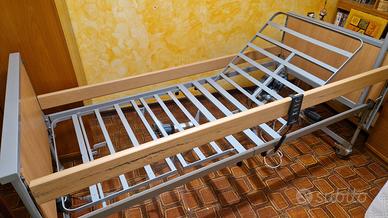LETTO SANITARIO ELETTRICO INVACARE