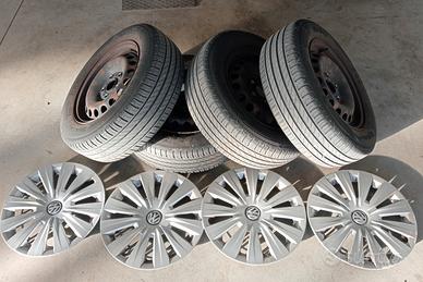 Gomme e cerchi con borchie originali golf 7