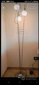 Lampada da terra tre luci 
