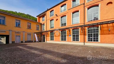 NEGOZIO A ROÈ VOLCIANO