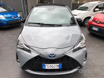 Toyota Yaris 1.5 Hybrid 5 porte TREND GREY EDITION