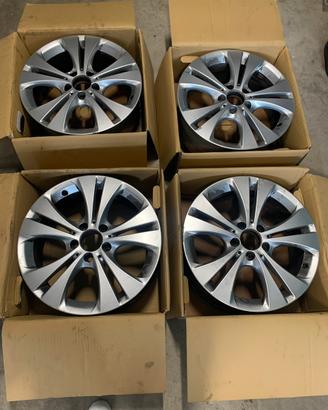 Cerchi originali mercedes Classe B da 17”