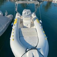 Gommone shark boat 650 selva Yamaha 40/80 Hp